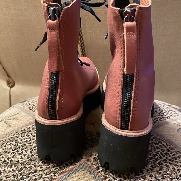 All Black Tread Boots 1990217 sz 37.5 EU or Sz 7 US - Picture 4 of 8